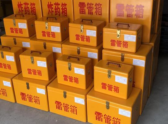 湘桥玻璃钢雷管箱的使用寿命一般是多少？